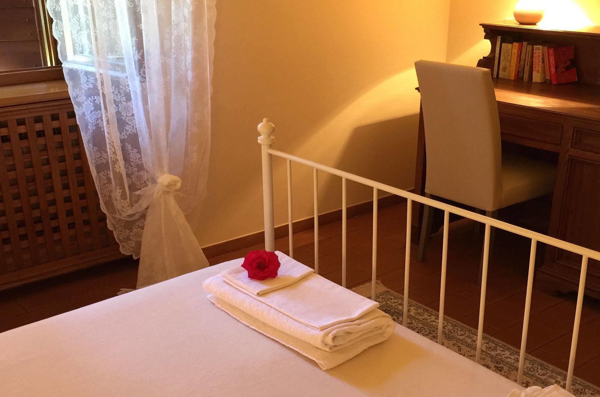 Convento Di San Francesco Mondaino Bed & Breakfast エクステリア 写真