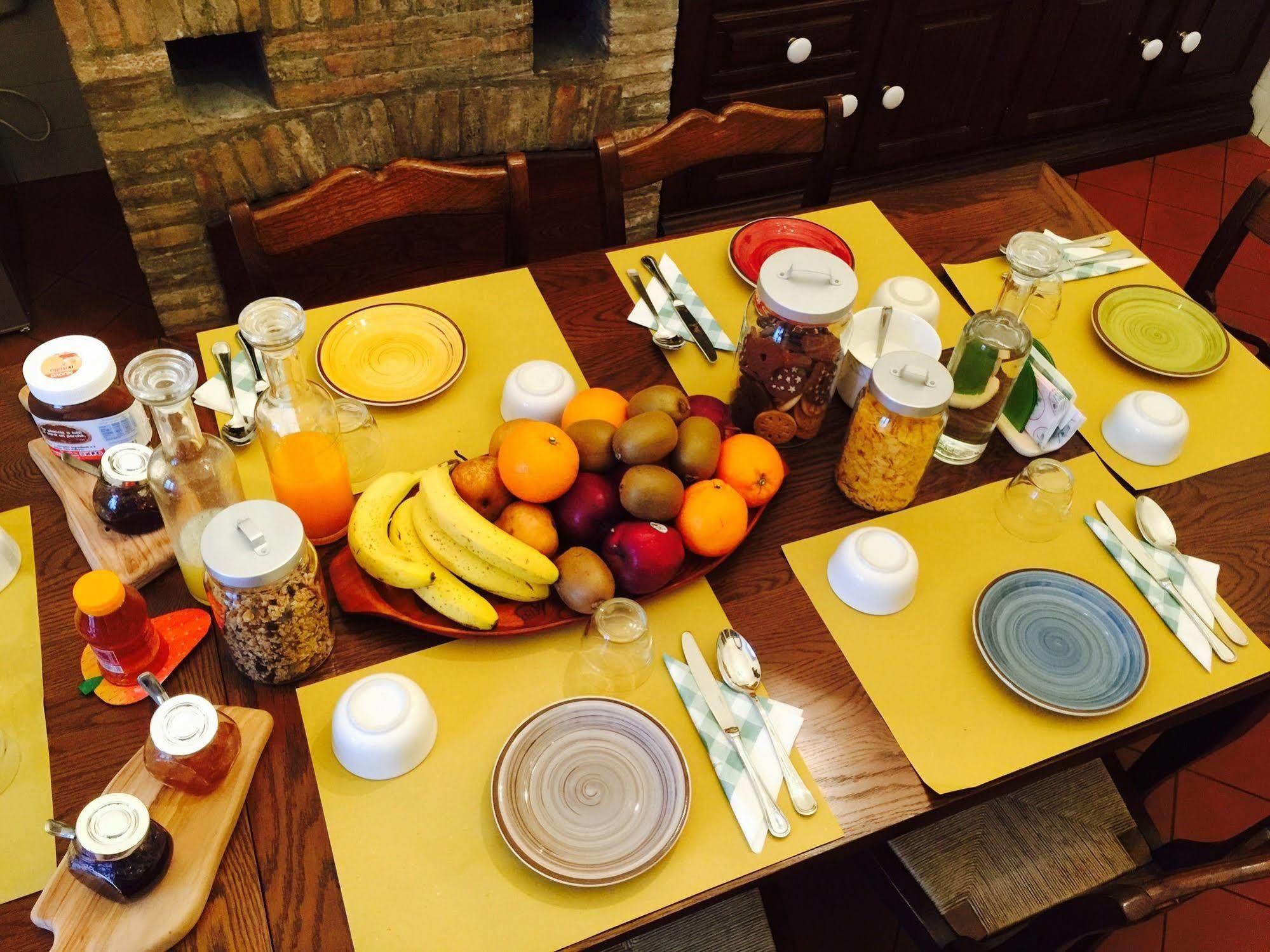 Convento Di San Francesco Mondaino Bed & Breakfast エクステリア 写真