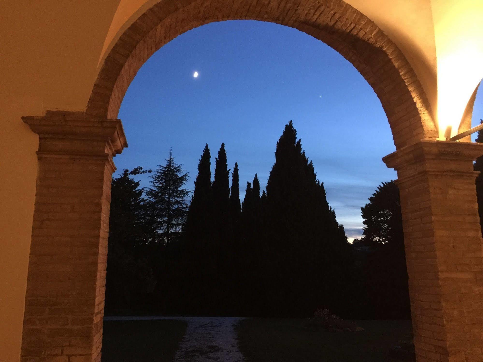 Convento Di San Francesco Mondaino Bed & Breakfast エクステリア 写真