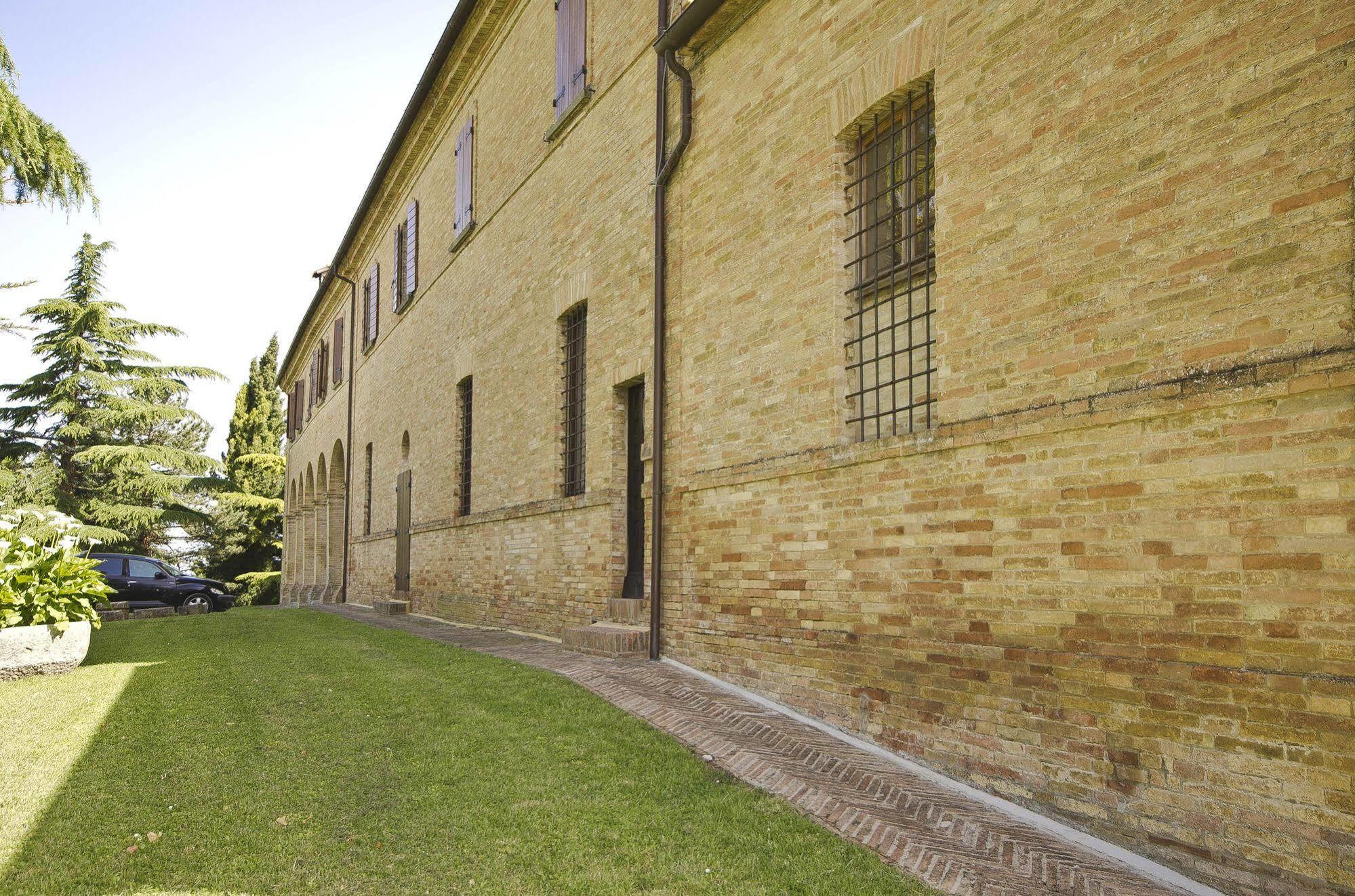 Convento Di San Francesco Mondaino Bed & Breakfast エクステリア 写真